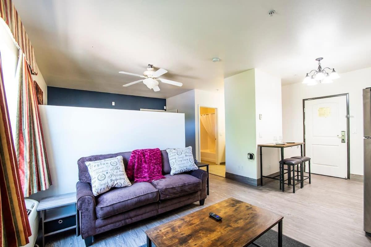 Vistas 216- Renovated Central Sierra Vista Long Term Discounts Esterno foto